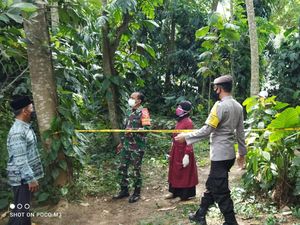 Siapa Mayat Perempuan Terbungkus Karung dan Pria Gantung Diri di Blitar?