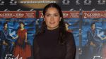9 Penampilan Jadul Salma Hayek yang Awet Cantiknya