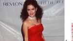 9 Penampilan Jadul Salma Hayek yang Awet Cantiknya