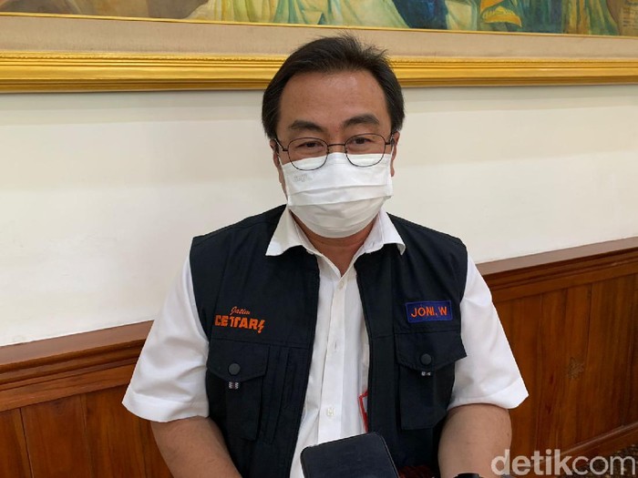 Angka kematian dalam kasus COVID-19 di Jatim mencapai 28.204. Case fatality rate (CFR) di Jatim saat ini 7,36 persen.