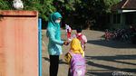 Sekolah Ambrol, Siswa SD di Kudus Tetap Semangat Belajar di Musala