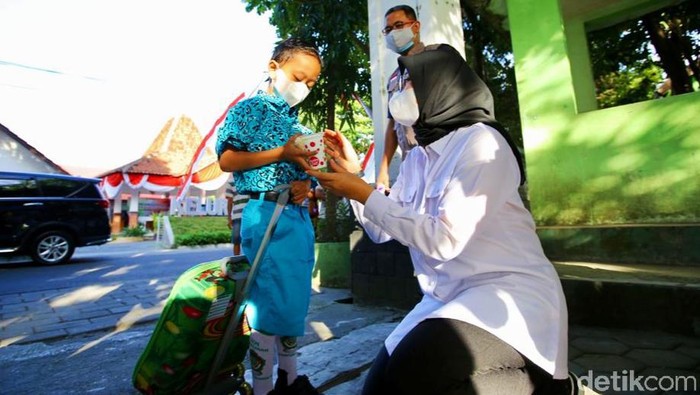 sekolah tatap muka di banyuwangi