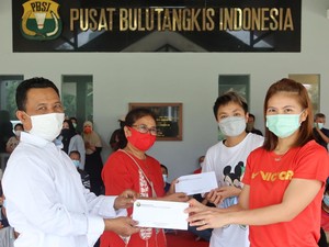 Greysia/Apriyani Syukuran Emas Olimpiade Bersama Karyawan PBSI
