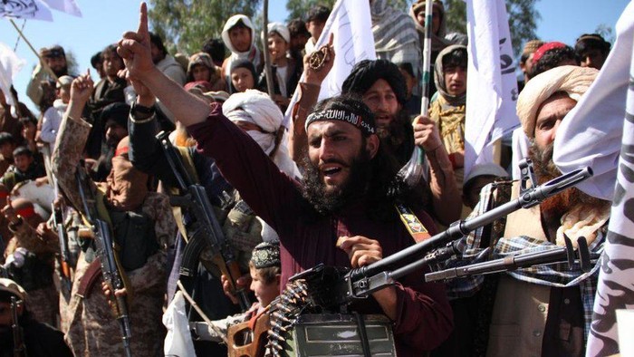 Taliban kuasai Afghanistan, dari mana sumber pemasukannya dan seberapa kaya kelompok ini?