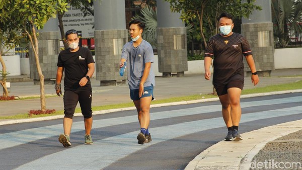 Dibukanya kembali sarana olahraga ini seiring dengan menurunnya status Kota Bandung, yang kini menerapkan PPKM Level 3 sesuai Inmendagri No 38 Tahun 2021. Dibukanya kembali sarana olahraga ini seiring dengan menurunnya status Kota Bandung, yang kini menerapkan PPKM Level 3 sesuai Inmendagri No 38 Tahun 2021.