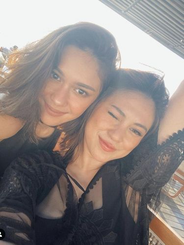 Tyna Kanna bersama Keluarga Kenang Mirdad