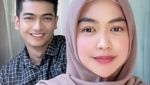 Momen Ria Ricis dan Teuku Ryan Sambangi Makam Ayah Jelang Lamaran