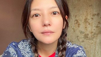 Wajah Vicky Zhao tanpa riasan yang tetap jelita. Fan page Vicky Zhao di media sosial Weibo juga dilenyapkan. Bahkan hashtag Zhao di media sosial disensor pula oleh pemerintah China. Foto: Instagram/@vicki_zhaowei