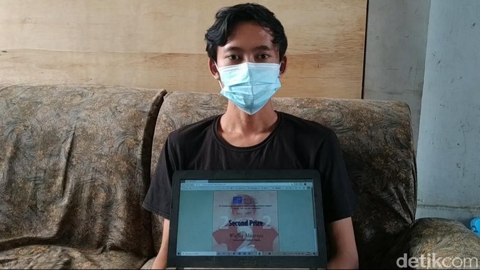 Waffiq Maaroja peraih second prize Olimpiade Matematika Internasional