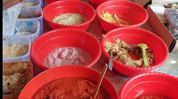 Disebut Judes, Wanita Penjual Bumbu Ini Buktikan Dagangannya Laris