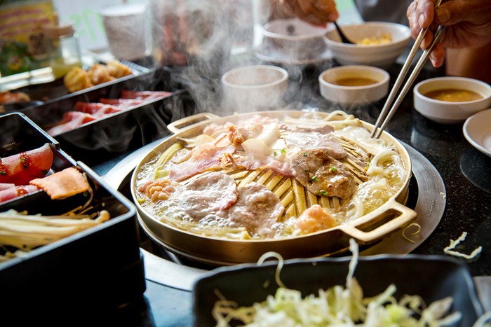Hukum makan restoran AYCE Hukum Makan di Restoran All You Can Eat dalam Islam