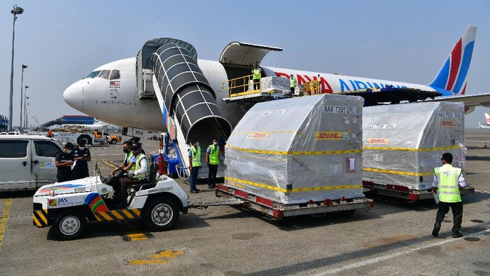 Stok Vaksin Cukup, Pemerintah Yakin Vaksinasi Bisa Dipercepat