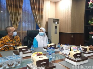 Pesan Ketua DPRD untuk Anak Tukang Roti yang Wakili Banten di Ajang Parlemen