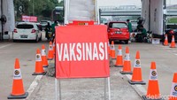 Serta melakukan percepatan vaksinasi. Grandyos Zafna/detikcom.