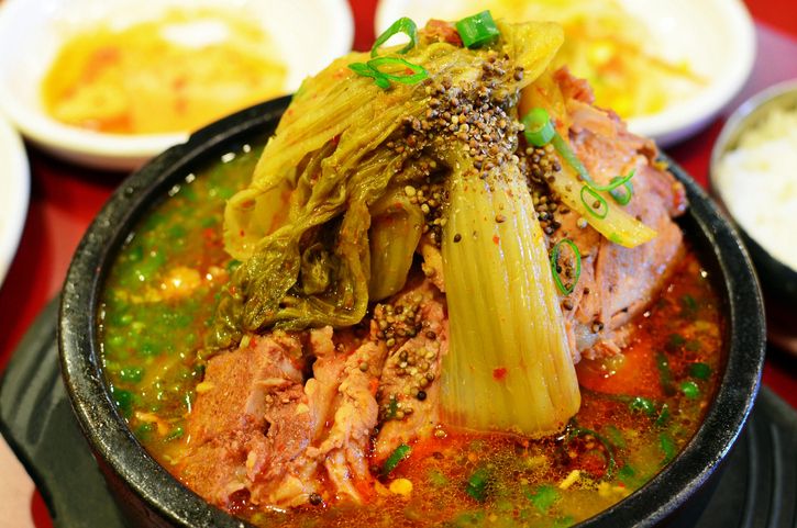 5 Kuliner Babi khas Korea, Ada Babi Panggang dan Sup Tulang Babi