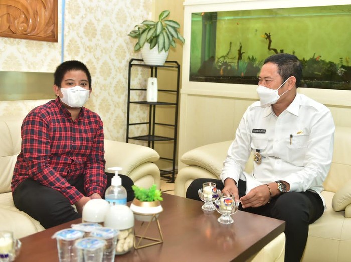Kulit Jeruk Nipis Antarkan Siswa SMP Lamongan Ini Raih Medali Emas di Kejuaraan Internasional