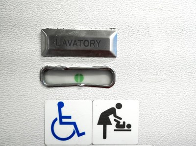 7 Langkah Higienis saat Kencing di Toilet Pesawat