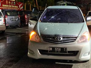 Kesaksian Warga soal Awal Mula Anggota DPRD-Anak Dikeroyok di Pekanbaru