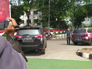 Langgar Gage-Diputar Balik, Pria Pakai Mobil Pelat RFW: Saya Pejabat Publik