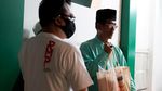 Momen Berbagi Kepada Guru Ngaji