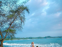 Pantai Bugel Banten (Bugle Beach Mega Camara), Surga Tersembunyi di Pandeglang