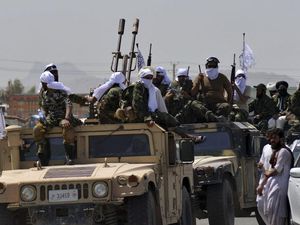 Gawat! Pemerintah AS Tinggalkan 65 Ribu Ford Ranger dan Humvee di Afghanistan