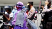 Vaksinasi yang menggunakan vaksin Moderna ini diadakan oleh Polres Sukoharjo dalam rangka mempercepat vaksinasi di wilayah Sukoharjo.