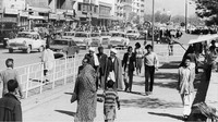 Tak hanya soal pendidikan, Ratu Soraya bersama sang suami, Raja Amanullah Khan juga turut mengangkat isu-isu yang dinilai progresif seperti menentang poligami serta penggunaan kerudung untuk wanita Afghanistan. Keystone/Getty Images