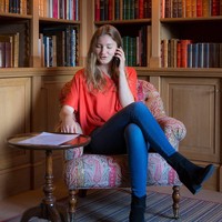 Putri Elisabeth bisa menjadi calon ratu setelah hukum keluarga kerajaan berubah. 10 tahun lalu ditetapkan bahwa anak kelahiran pertama baik pria maupun wanita berhak meneruskan tahta. Nantinya, Elisabeth pun bisa menuadi ratu pertama di Belgia jika memang bisa dan bersedia.  Foto: Instagram @beligianroyalpalace