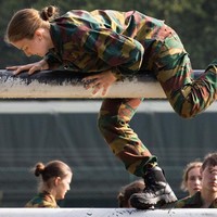 Dikatakan jika pelatihan itu berfokus pada empat komponen pertahanan Belgia, yakni angkatan darah, angkatan udara, angkatan laut, dan medis. Foto: Instagram @beligianroyalpalace