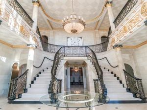 Amsyong Dah! Rumah Sultan Setengah Triliun Ditawar di Bawah Rp 70 M