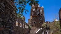 Arab Saudi memperluas sektor rekreasi untuk wisatawan mancanegara. Wisata tersebut ada di Soudah dan Rijal Almaa. (Unsplash)