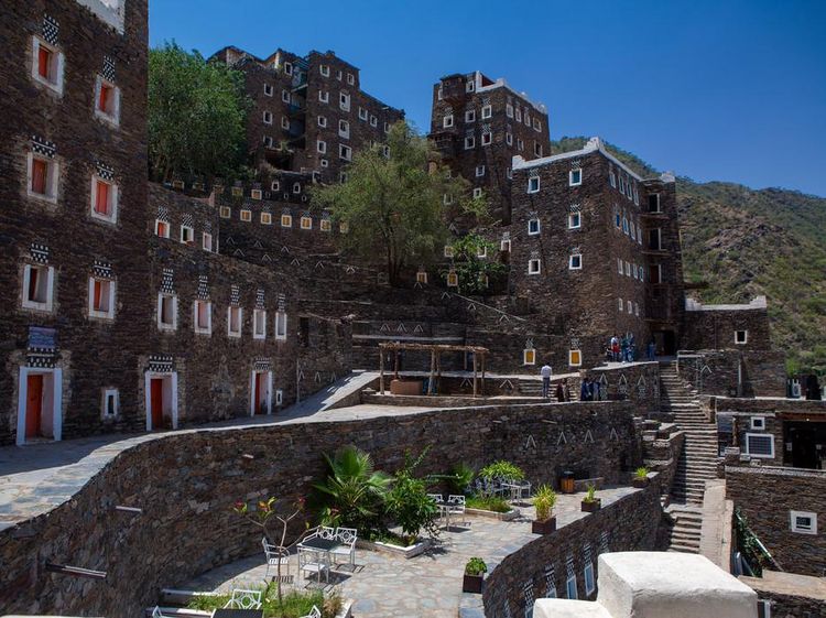 Potret Cantiknya Kawasan Soudah dan Desa Rijal Almaa di Arab Saudi