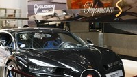 Harga paket lengkap Motorhome Performance S ini 6,5 juta Euro atau sekitar Rp 110 Miliar. Tapi harga itu termasuk pembelian Bugatti Chiron.Kalau pembelinya hanya ingin memberli motorhome-nya saja sekitar 2,035 juta euro atau sekitar Rp 34,3 miliar. Sementara itu bagasinya juga bisa memuat ATV, jet ski, sepeda motor, atau sepeda listrik. Tertarik memilikinya? Foto: Messe Düsseldorf / Ctillman