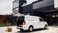 Generasi kedua mobil ini ditawarkan dalam dua varian: versi dasar komersial dengan dua kursi dan jendela belakang tertutup, dan MPV tujuh, delapan atau sembilan kursi yang bisa digunakan sebagai kendaraan keluarga. Foto: Dok. Wuling