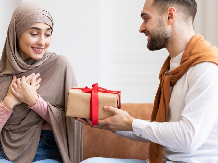 koleksi Fiore hasil kolaborasi dari HijabChic dan Thatal Jundiah. Koleksi Fiore hasil kolaborasi dari HijabChic dan Thatal Jundiah.