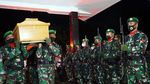 4 TNI yang Gugur Diserang KST Disemayamkan di Makorem Sorong