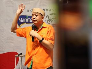 Bos Marimas Muncul, Bikin Sayembara Cari Kaos Buatannya 30 Tahun Lalu