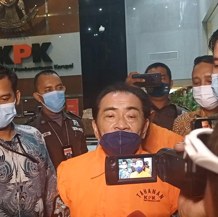 Bupati Banjarnegara saat ditahan KPK (Azhar-detikcom)