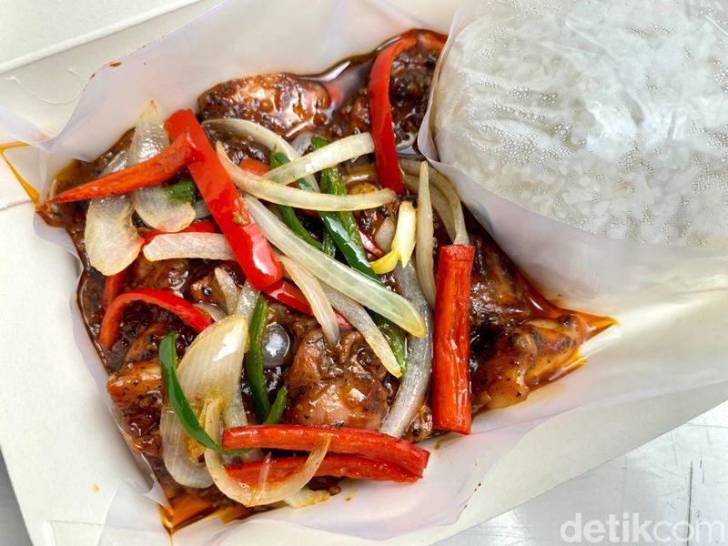 Chicken Steak Pak Madi: Empuk Juicy Chicken Steak buatan Mantan Chef Pejabat