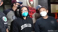 Sang komika mengatakan kondisinya masih dalam keadaan sehat, Aman. Sehat sih, saya masih sehat. Foto: Desi/detikHOT