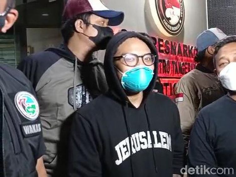 Potret Penampakan Coki Pardede Usai Ditangkap karena Narkoba
