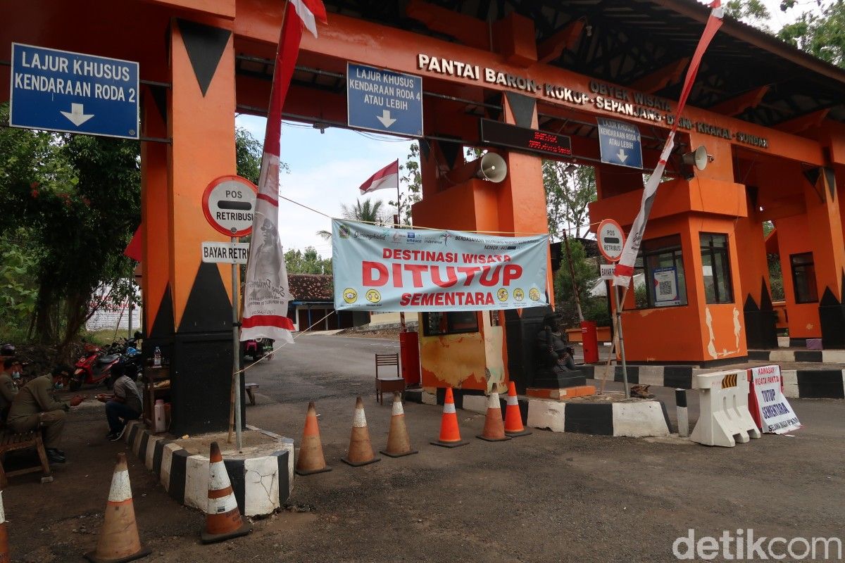 Dispar cegat wisatawan di TPR Baron