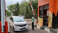 Wisatawan akan langsung disuruh pulang oleh petugas. 