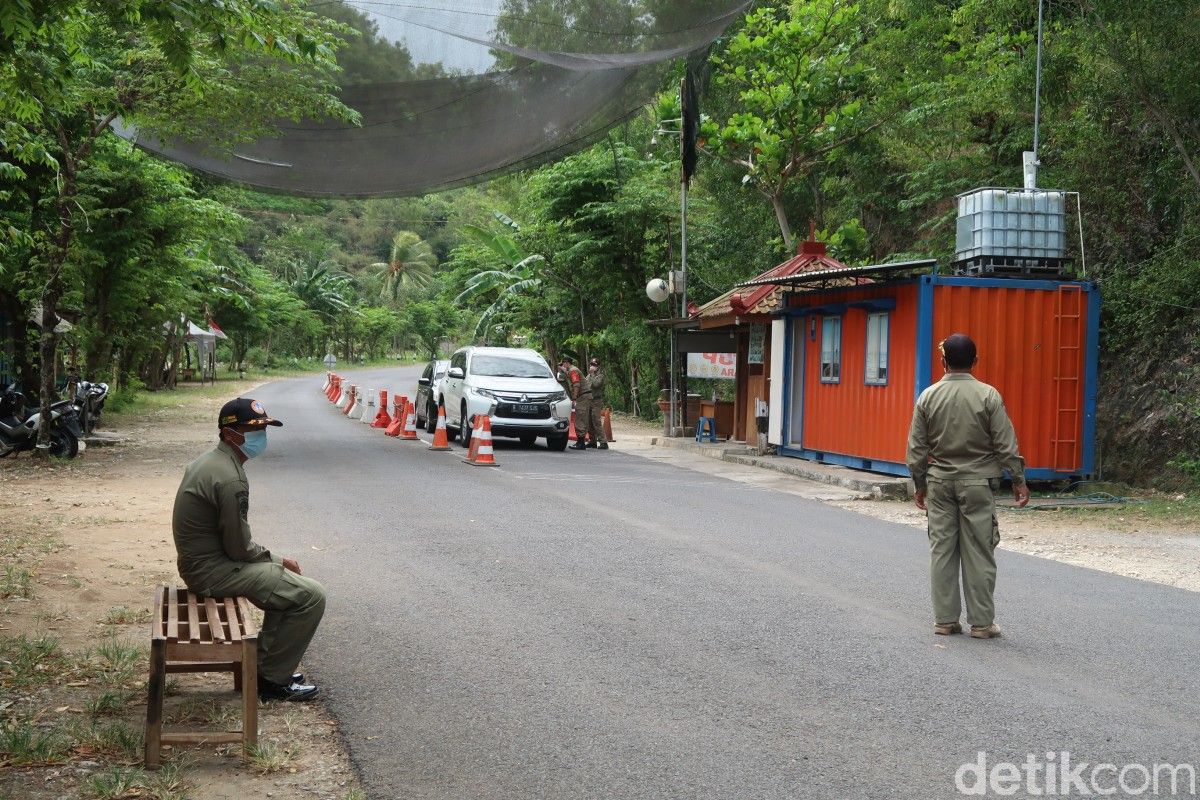 Dispar cegat wisatawan di TPR Baron