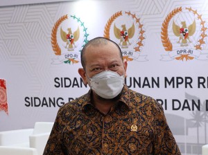 Ketua DPD Apresiasi Kesadaran Prokes Pedagang Kaki Lima di Surabaya