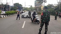 Penyekatan dilakukan Satgas COVID-19 Kabupaten Bogor di 7 titik. Diantaranya di GT Ciawi, GT Cibanon, Simpang Gadog, Kawasan Sentul, Bukit Pelangi, Simpang Megamendung.