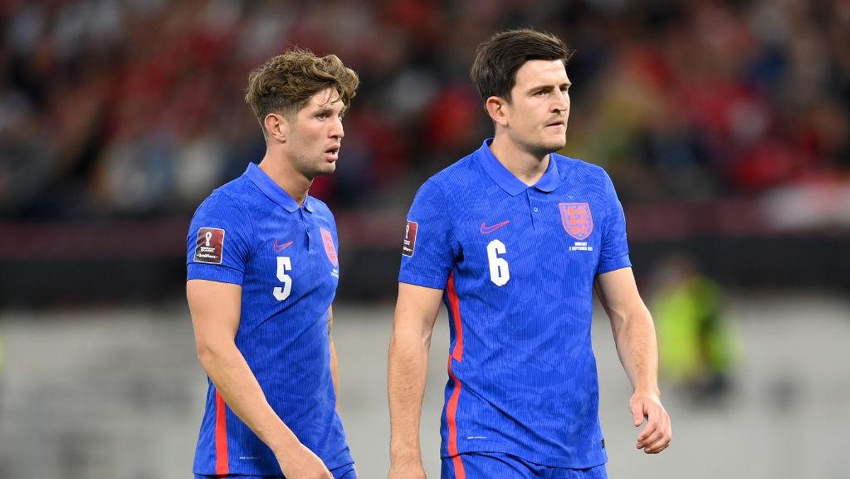 John Stones dan Harry Maguire. (Foto: Getty Images/Michael Regan)