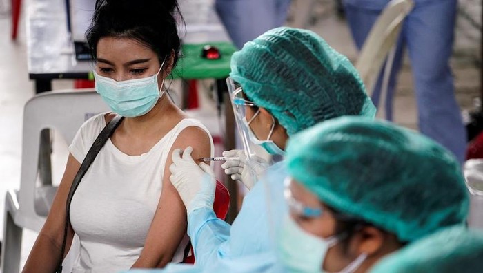 Kementerian Kesehatan Thailand Mengatakan Perpaduan Vaksin Sinovac dan AstraZeneca Aman