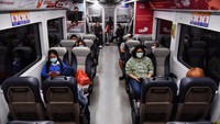 Kereta Bandara Kualanamu beroperasi dari pukul 05.00 WIB sampai 19.15 WIB.
